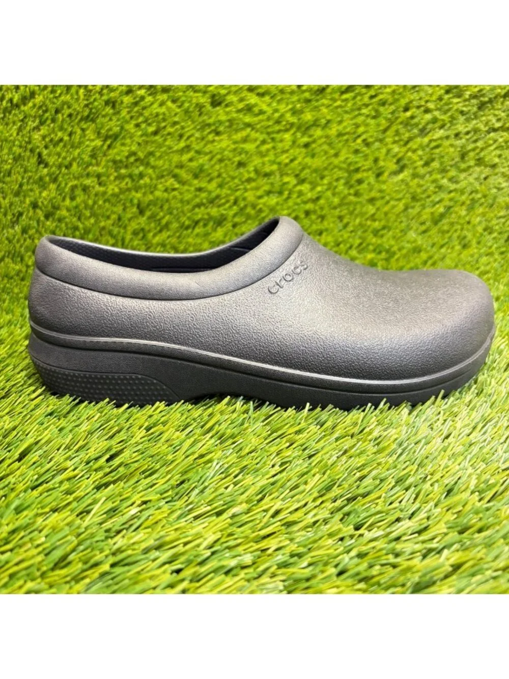 Crocs On-The-Clock Womens Size 8 Black Slip Resistant Work Chef Nursing Clogs